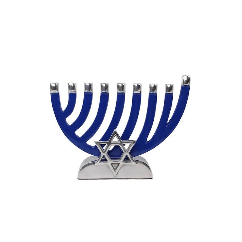 חנוכיית נר מתכת מלוטשת עם מגן דוד | חנוכה | יוּדָאִיקָה